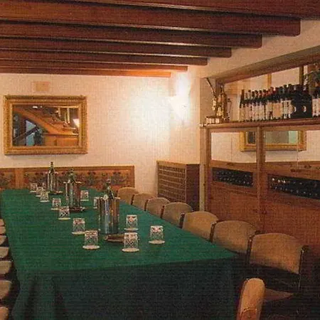 Hotel Moderno 3*